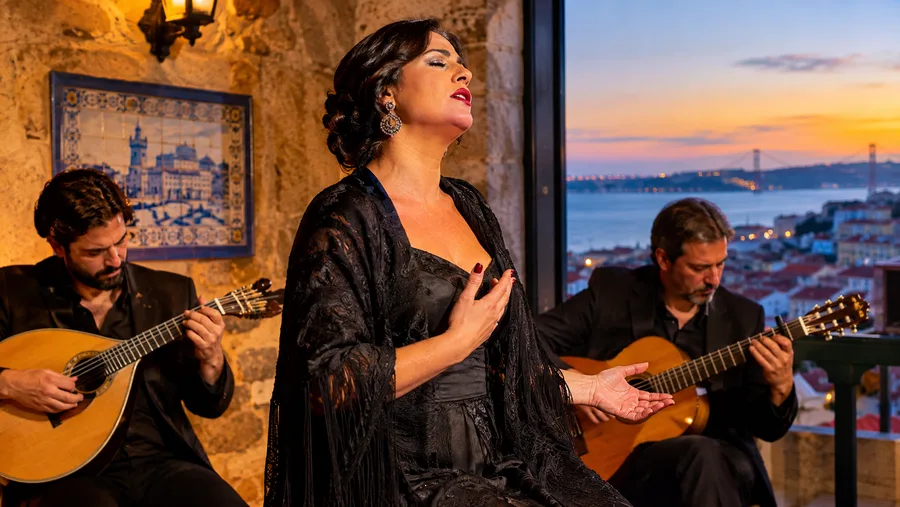Famous Fado Singers: Legendary Voices of Portuguese Fado